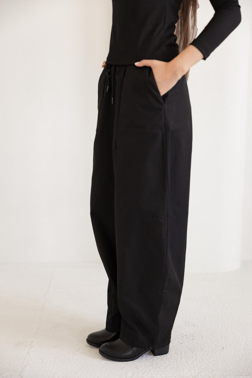 The Everyday Pants — Black