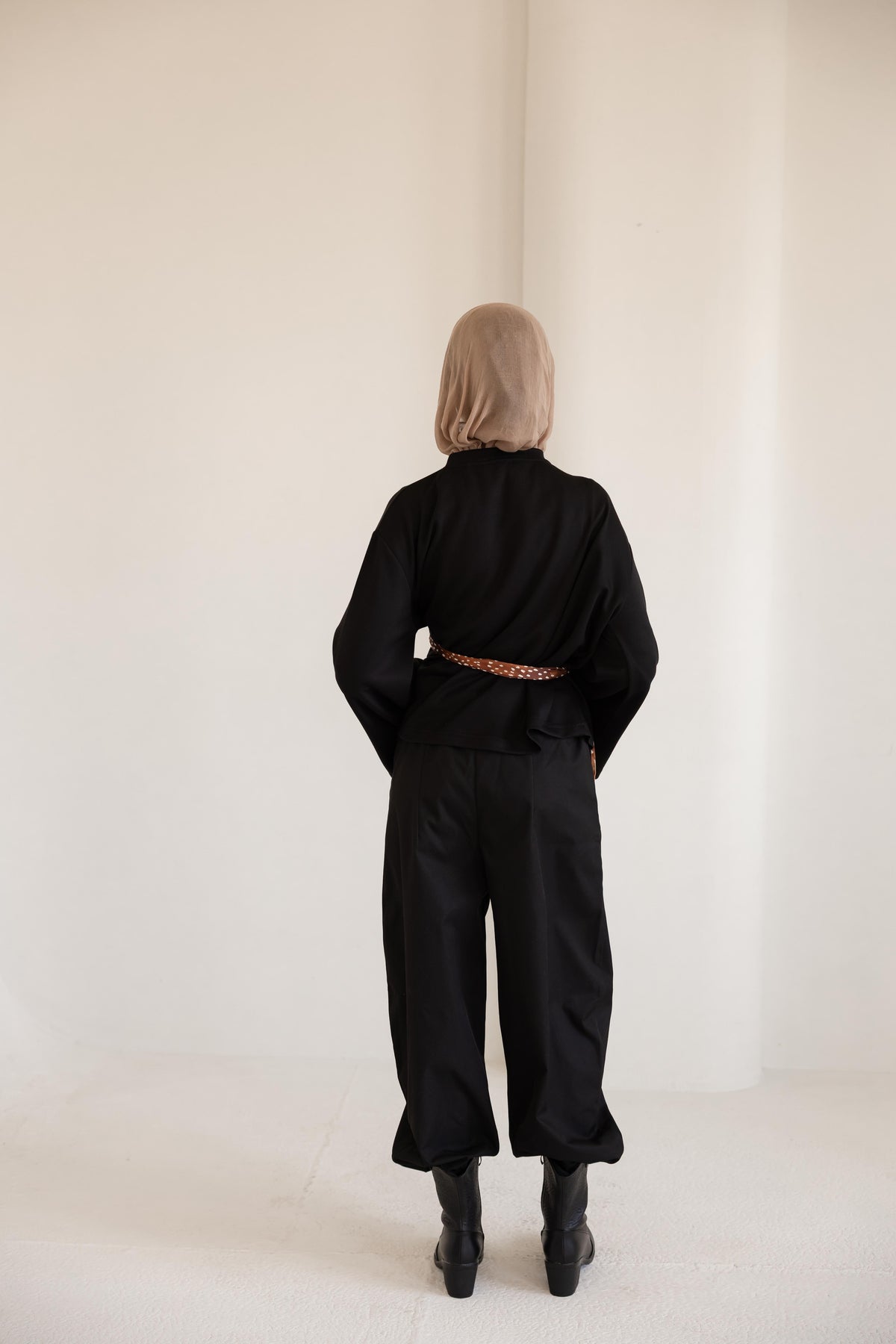 The Everyday Pants — Black